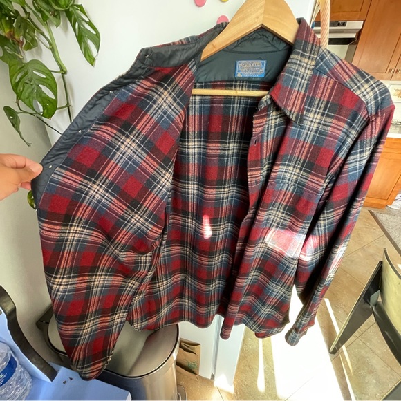Pendleton Flannel button up - Picture 5 of 5